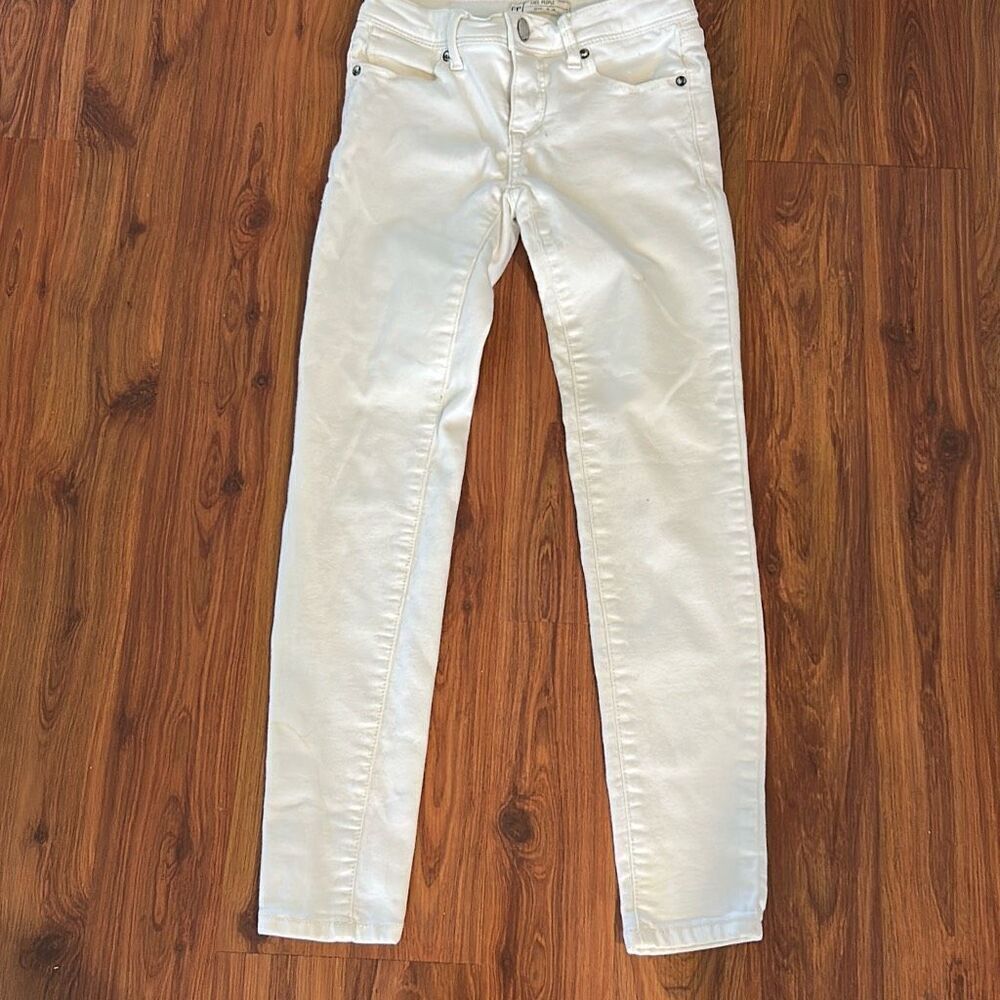 Free people stretch skinny jeans size 24 white